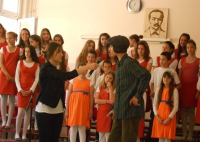 Приредба за награђене ученике поводом Дана школе 2013.