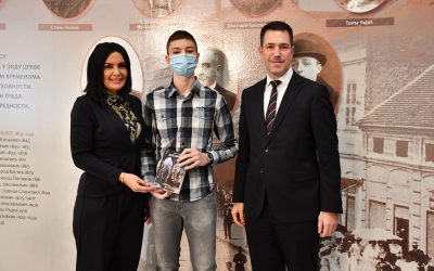 Светосавска награда додељена најбољим ученицима